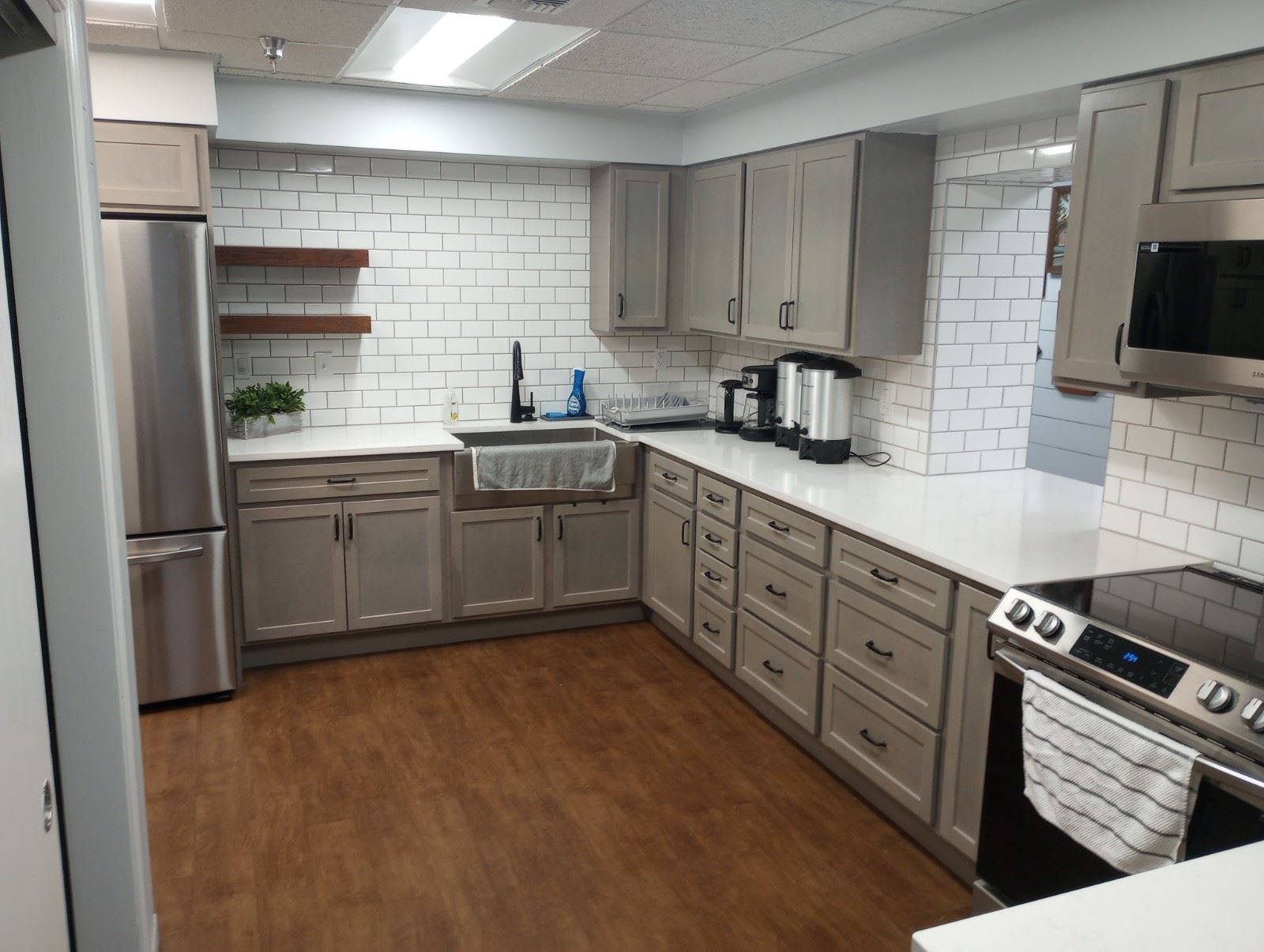 Kitchen (1) Opens in new window